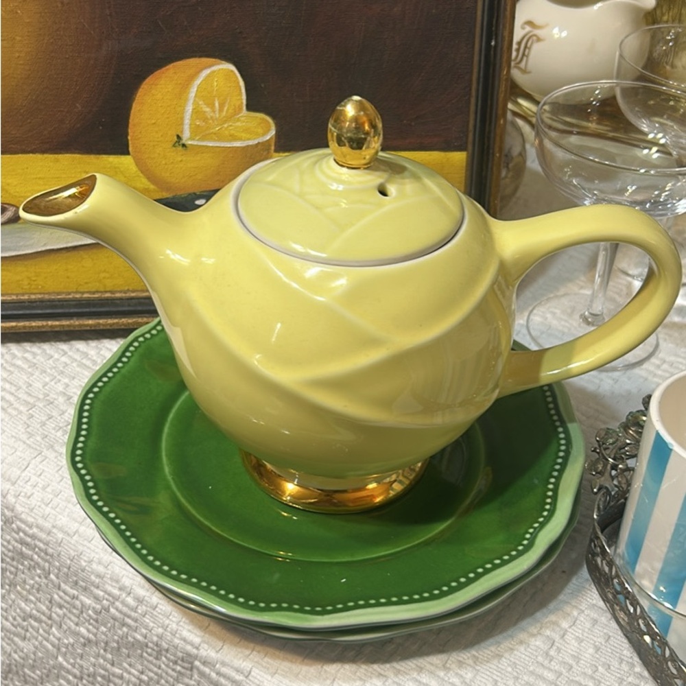 Elegant Yellow and Gold Teapot with Green Saucer